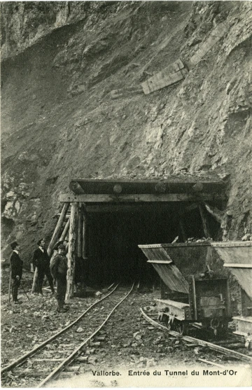 Au Dos De La Photographie Tunnel Du Mont D Or Vallorbe Gr ve De 1911 au-dos-de-la-photographie-tunnel-du-mont-d-or-vallorbe-gr-ve-de-1911