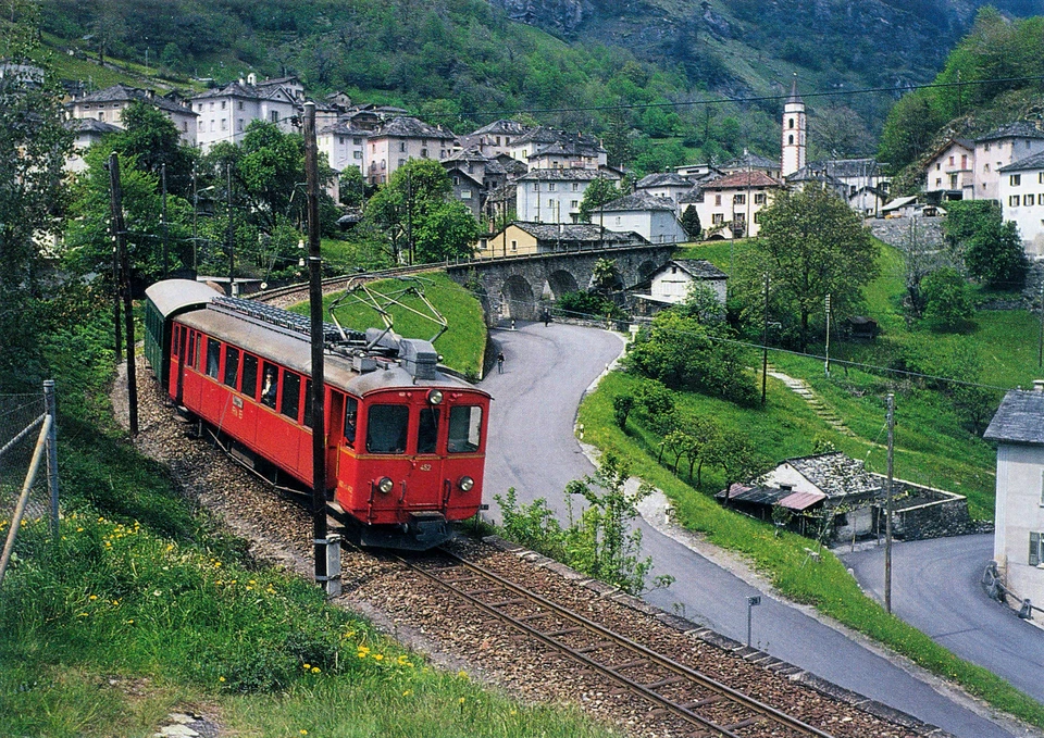 Carte Postale Ancienne - Suisse - Mesosso Vu Du Sud Avec Gare - Ferrovia MESOLCINA
