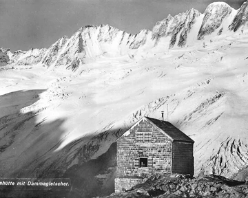 Dammahütte mit Dammagletscher