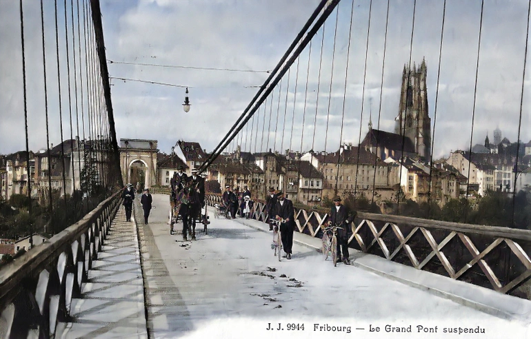 Ancienne Carte Postale CDV Fribourg Suisse - Pont Suspendu Et Cathédrale (Réf C 34)