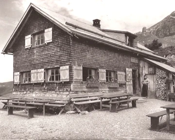 Brunnihütte - SAC-Hütte bei Engelberg 1900 m ü. M.